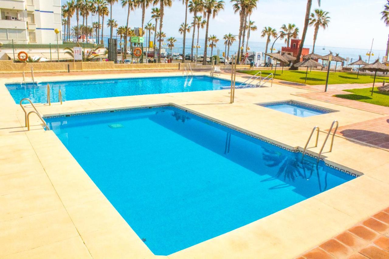 Aloha Playa Apartment With Ocean Views And Pools Benalmádena Esterno foto