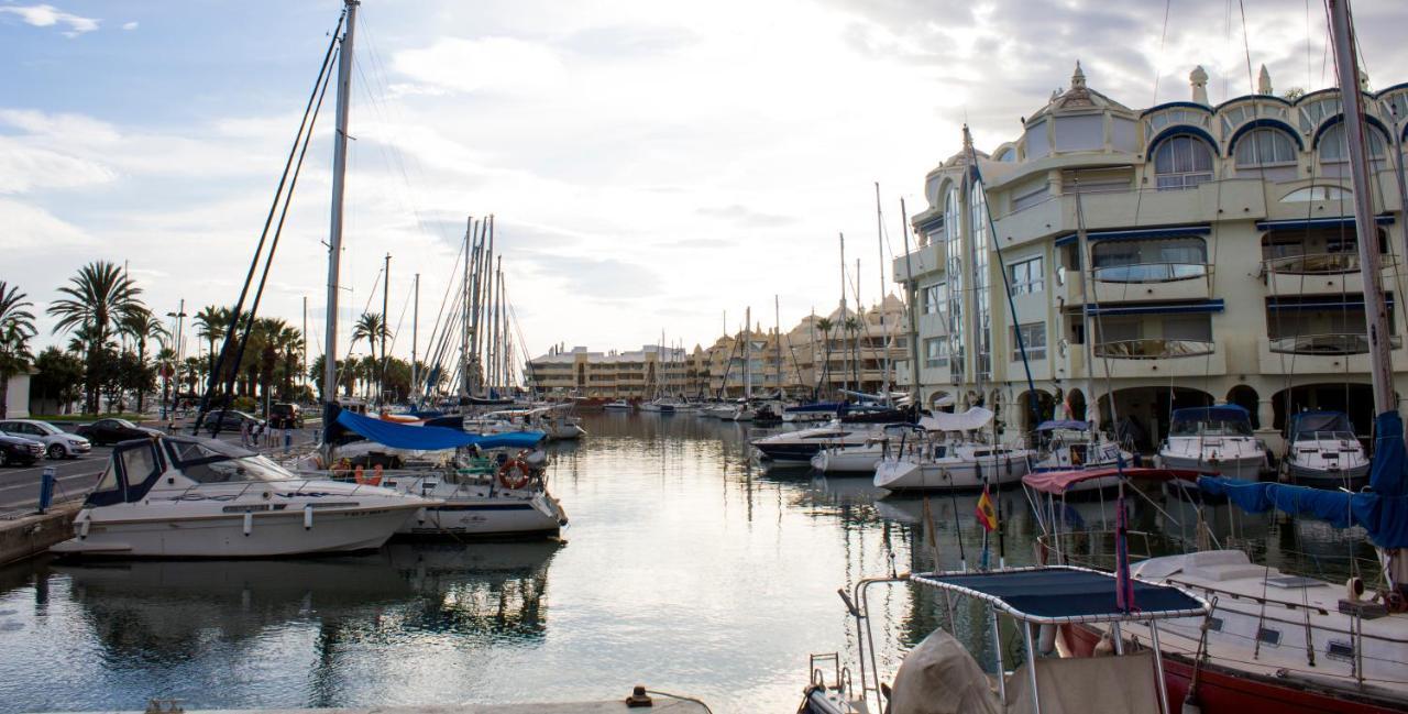 Aloha Playa Apartment With Ocean Views And Pools Benalmádena Esterno foto